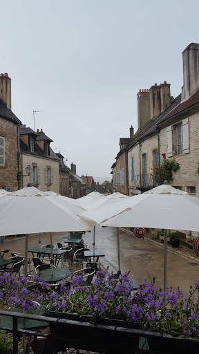 Vézelien Le