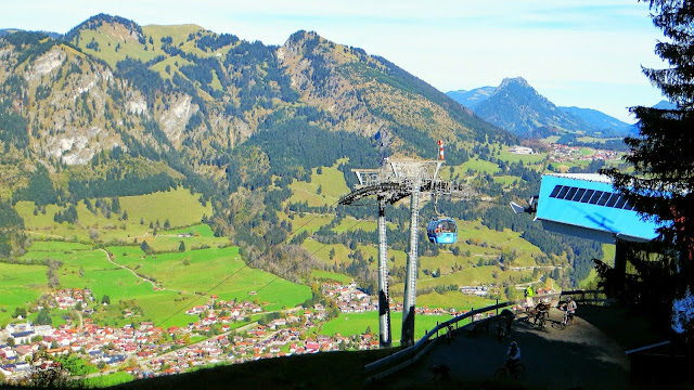Blick auf Hindelang, Hornbahn Bergstation Hirschberg Spieser, Imberg Allgäu