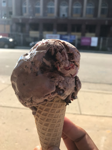 Ice Cream Shop «Scoops Ice Cream & Candy», reviews and photos, 5711 8th Ave, Kenosha, WI 53140, USA
