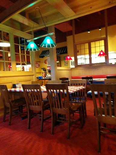 Hamburger Restaurant «Fuddruckers», reviews and photos, 2300 E Market St, York, PA 17402, USA