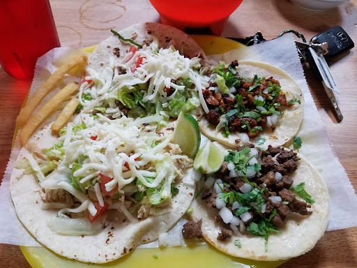 Mexican Restaurant «La Morenita Mexican Restaurant», reviews and photos, 150 Wallace Blvd, Clarksville, TN 37042, USA