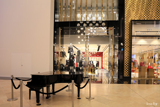 Marc Jacobs, Mall of the Emirates - Sheikh Zayed Rd - Dubai - United Arab Emirates, Fashion Accessories Store, state Dubai