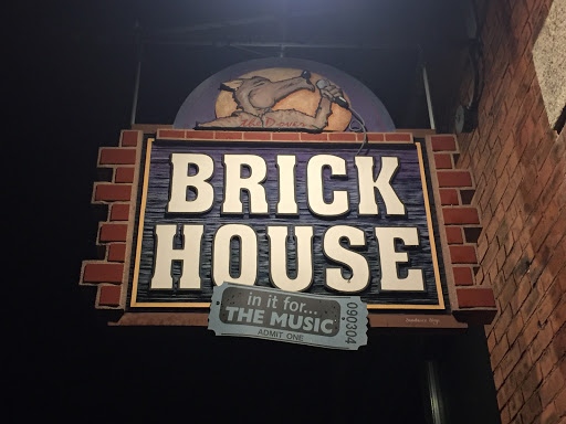 Bar «Dover Brick House», reviews and photos, 2 Orchard St, Dover, NH 03820, USA