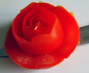 Роза из помидор для украшения блюд