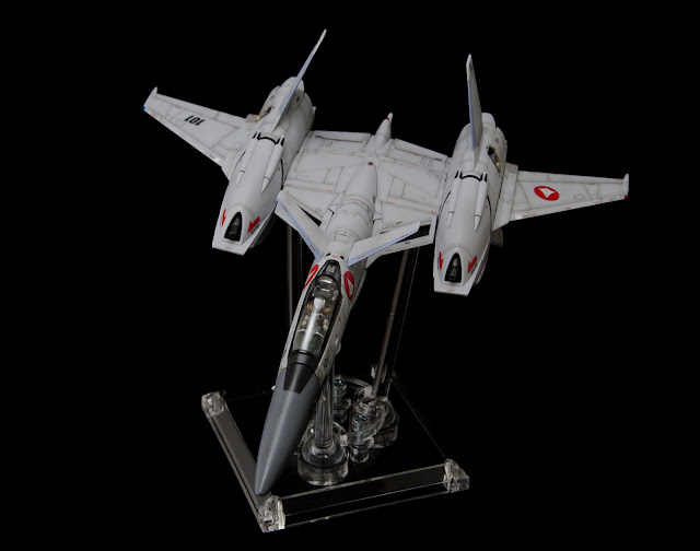 VF-4_Fighter_01.jpg