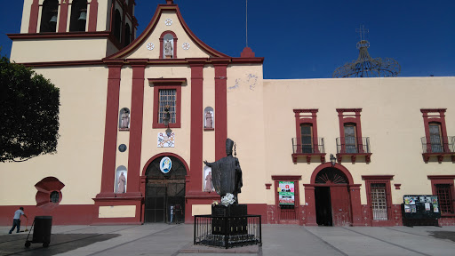 Iglesia Santa Catarina de Alejandría, Comercial Colón, Zona Centro, 79610 Rioverde, S.L.P., México, Institución religiosa | SLP