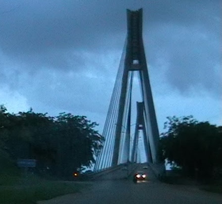 Jembatan Barelang ketika Magrib