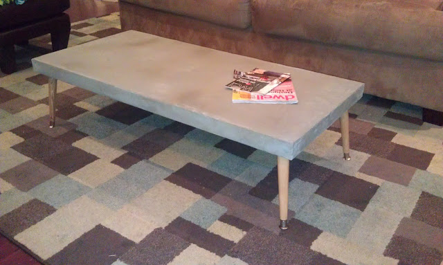 DIY Concrete Table – Dave and Kelly Davis