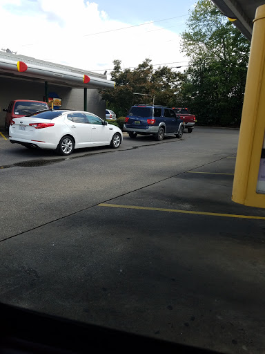 Fast Food Restaurant «Sonic Drive-In», reviews and photos, 208 W Avalon Ave, Muscle Shoals, AL 35661, USA