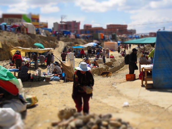 Postales de la Feria de la 16 de Julio, El Alto