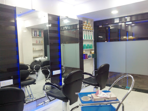 Ayub Shaikh Salon, Shop.No.3, Dev Durshti Appt. Main Gate, Evershine City, Vasai East, Maharashtra 401208, India, Barber_Shop, state MH