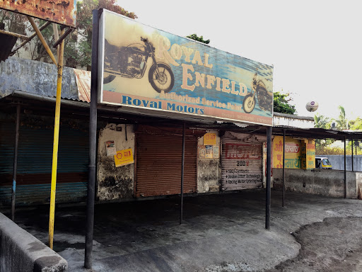 Royal Motors, S.No. 234, Plot No. 30, Airport Road, Sanjay Park, Pune, Maharashtra 411032, India, Mechanic, state MH