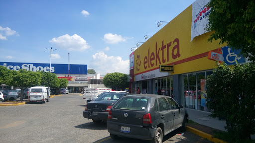 Elektra Mega Querétaro El Tintero, Av.del Sol Local 2 B, El Sol, 76113 Santiago de Querétaro, Qro., México, Tienda de muebles | QRO