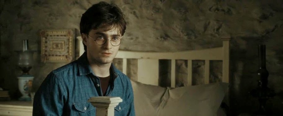 Screen Shot Of Hollywood Movie Harry Potter and the Deathly Hallows Part 2 (2011) In Hindi English Full Movie Free Download And Watch Online at worldfree4u.com