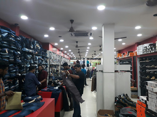Fashion Point Mens Wear, Labour Colony Rd, Thammanam Junction, Thammanam, Kochi, Kerala 682032, India, Mens_Clothes_Shop, state KL