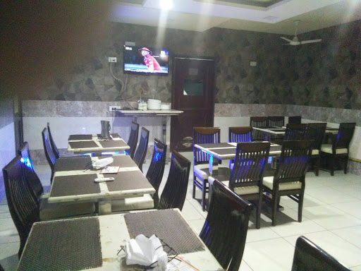 Baba Chicken Moga, Plot No. 991, G T Road, Oposite Bank of Patiala, Moga, Punjab 142001, India, Punjabi_Restaurant, state PB
