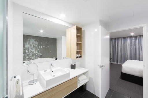 Avenue Hotel Canberra