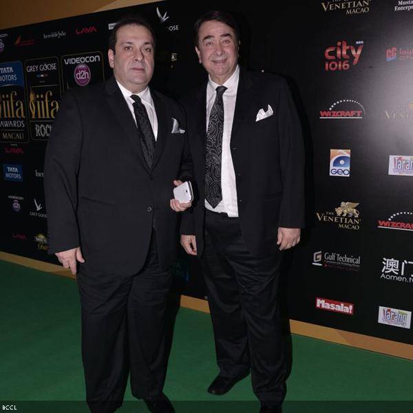 Rajeev Kapoor with brother Randhir during the14th International Indian Film Academy (IIFA) 2013 Rocks event, held at The Venetian hotel in Macau, on July 5, 2013. (Pic: Viral Bhayani)