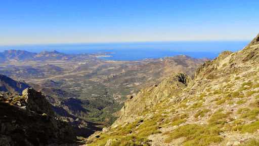 Depuis Bocca Melaghja, le couloir de montée (et de descente partielle)