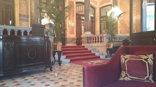 Pera Palas Otel