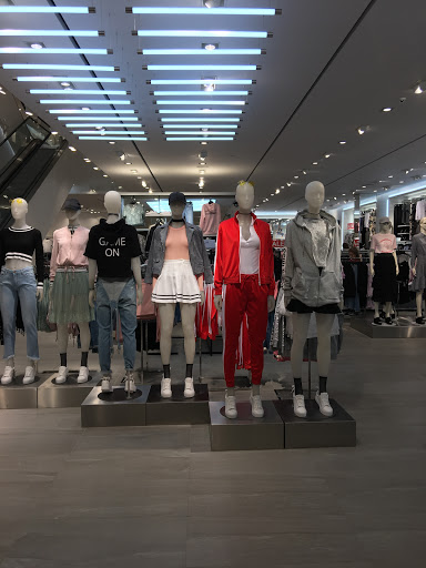 H&M