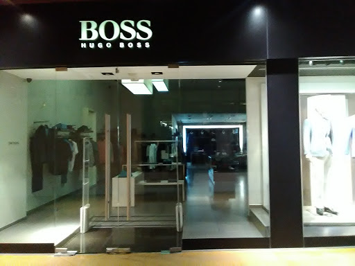 Hugo Boss, Avenida José Vasconcelos 902, Zona la Alianza, 66265 Monterrey, N.L., México, Tienda de ropa para hombre | NL