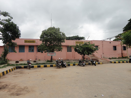 Banaswadi Railway Station Parking, Banaswadi Railway Station Rd, Jayabharathi Nagar, Maruthi Sevanagar, Bengaluru, Karnataka 560033, India, Car_Park, state KA