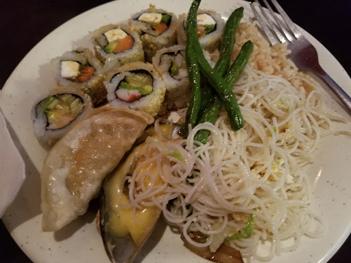 Asian Restaurant «Yummy Buffet», reviews and photos, 1320 W Oaklawn Rd #1J, Pleasanton, TX 78064, USA