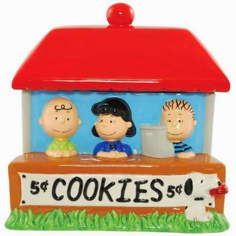  Peanuts Gang Cookie Stand with Snoopy Decorative Cookie Jar Figurine