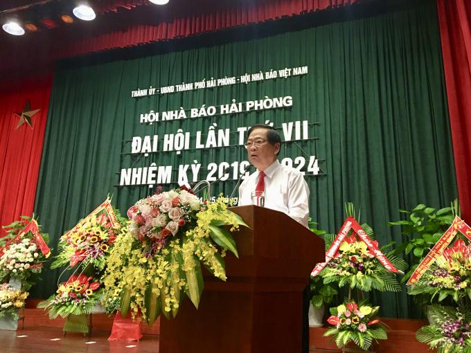 Đồng chí Mai Đức Lộc, Phó Chủ tịch Hội Nhà báo Việt Nam phát biểu tại Đại hội. Ảnh: Hoàng Huy