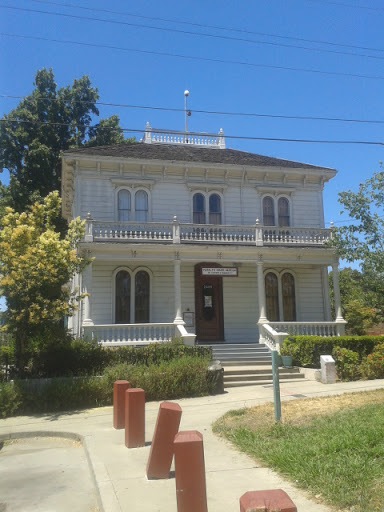 Peralta Hacienda Historical Park