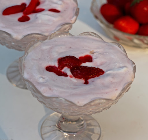 Instant Strawberry Mousse Recipe | Quick Marshmallow Mousse