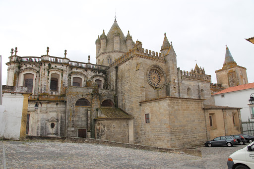 photo of Templo Romano Évora