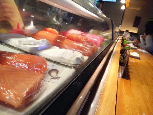 Sushi Restaurant «Tomo Sushi & Teriyaki», reviews and photos, 1901 Junipero Serra Blvd # G, Daly City, CA 94014, USA