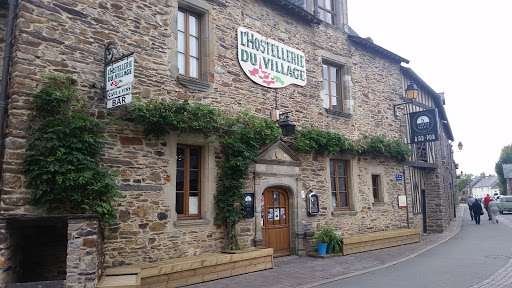 L'Hostellerie & Café Du Village (B&B Insolite - Pub)
