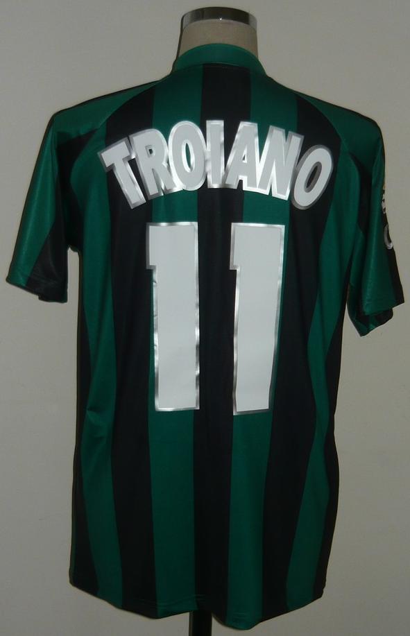 shirt match worn SASSUOLO 2010/2011 | IL PRIMO DATABASE DELLE MAGLIE  INDOSSATE NEL CAMPIONATO ITALIANO