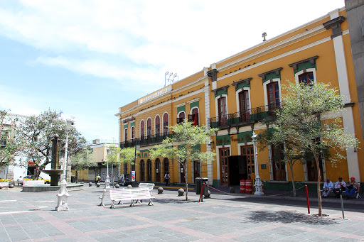 Hotel San Francisco Plaza, Calle Degollado 267, Zona Centro, 44100 Guadalajara, Jal., México, Hotel en el centro | JAL