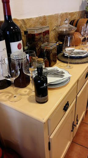 Taberna Tintos e Petiscos
