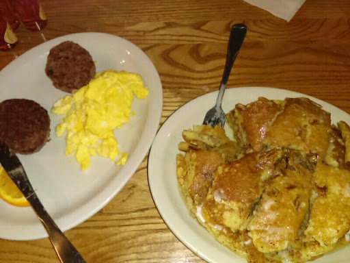 American Restaurant «Cracker Barrel Old Country Store», reviews and photos, 155 Steele Rd, Franklin, KY 42134, USA