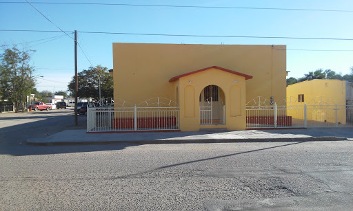 Iglesia de Dios Templo Central, Calle 10 esq. Durango, Industrial, 83640 Caborca, Son., México, Institución religiosa | SON