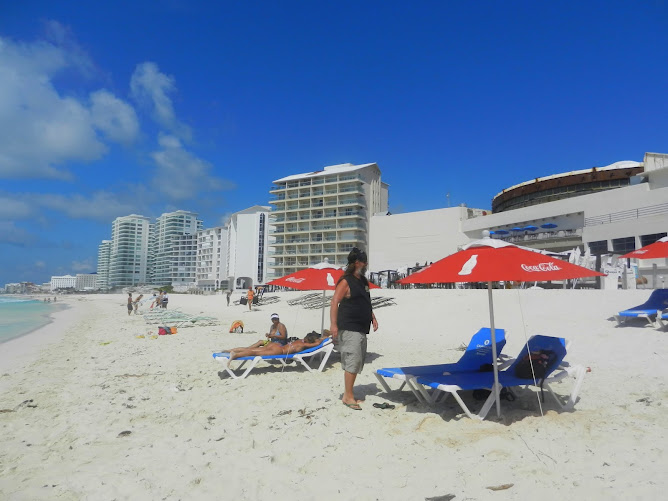 Gaviota Azul, Cancun
