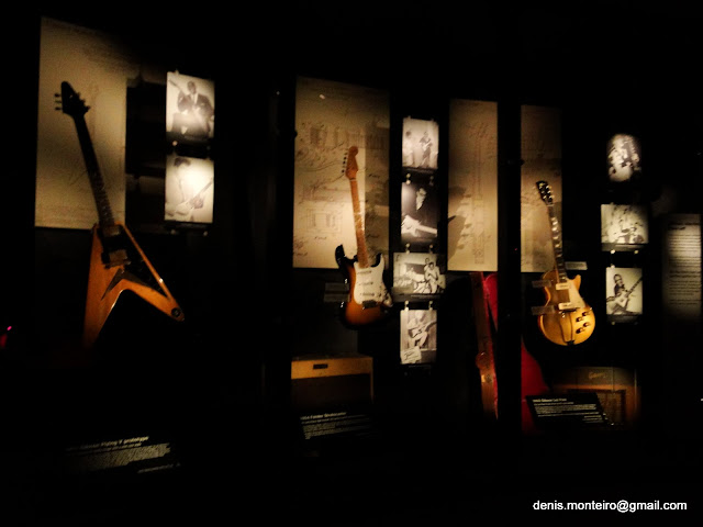 EMP - Experience Music Project DSC04125