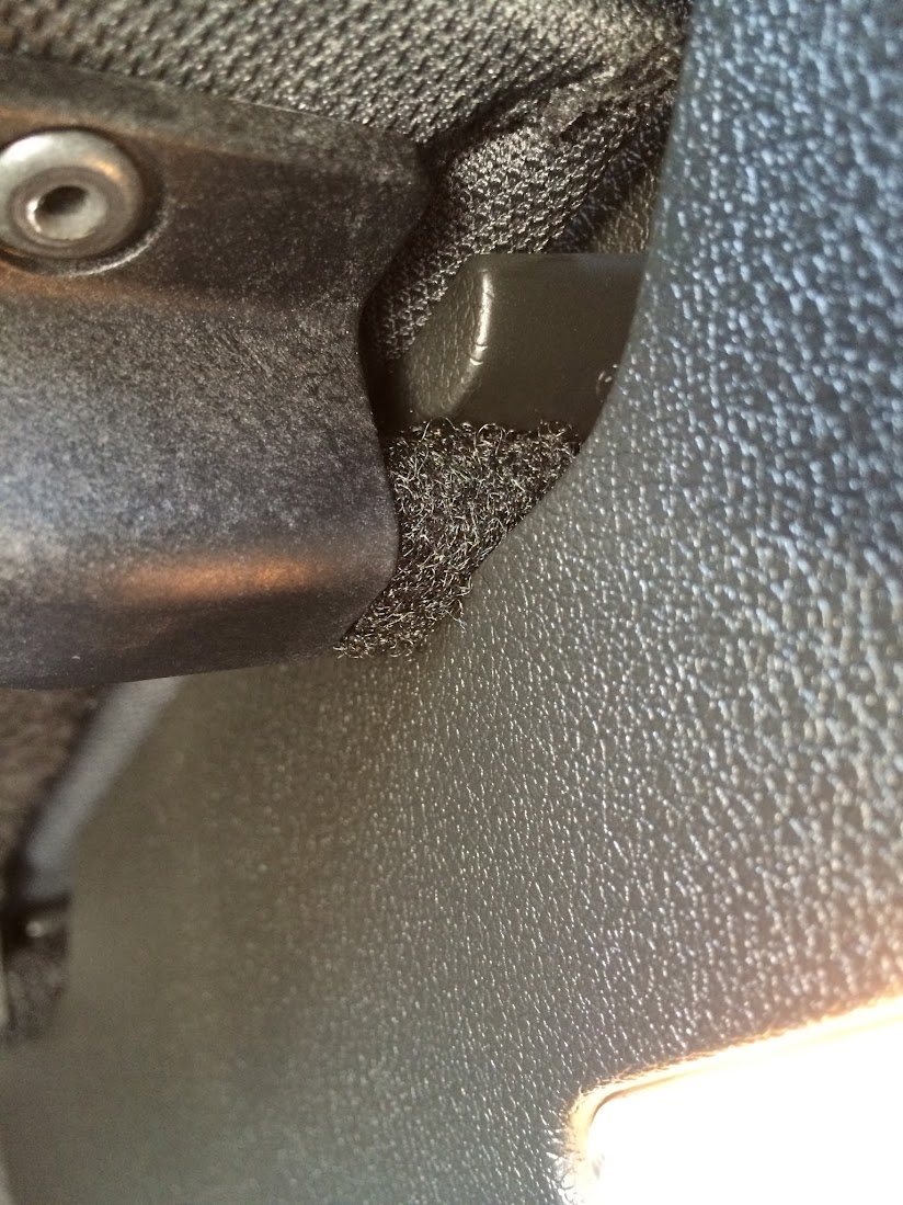 Cargo Cover Rattles like a 1957 Chevy - Pics with Fix - AudiWorld Forums