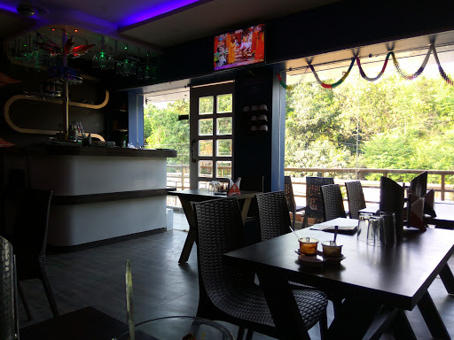 Brunner Restaurant & Cafe, Lanka, B.H.U, Hyderabad Gate, Susuwahi, Varanasi, Uttar Pradesh 221005, India, Restaurant, state UP