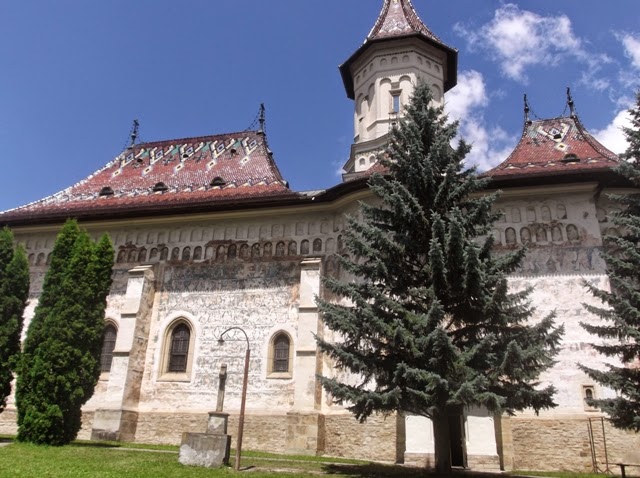 En SOLITARIO por Rumanía, Hungría, Eslovaquia & Chequia - Blogs de Europa Este - Suceava - Monasterios de Bucovina (7)