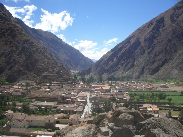 Martes, 30 de octubre de 2012 . De Ollantaytambo a Cuzco - Luna de Miel en Perú (3)