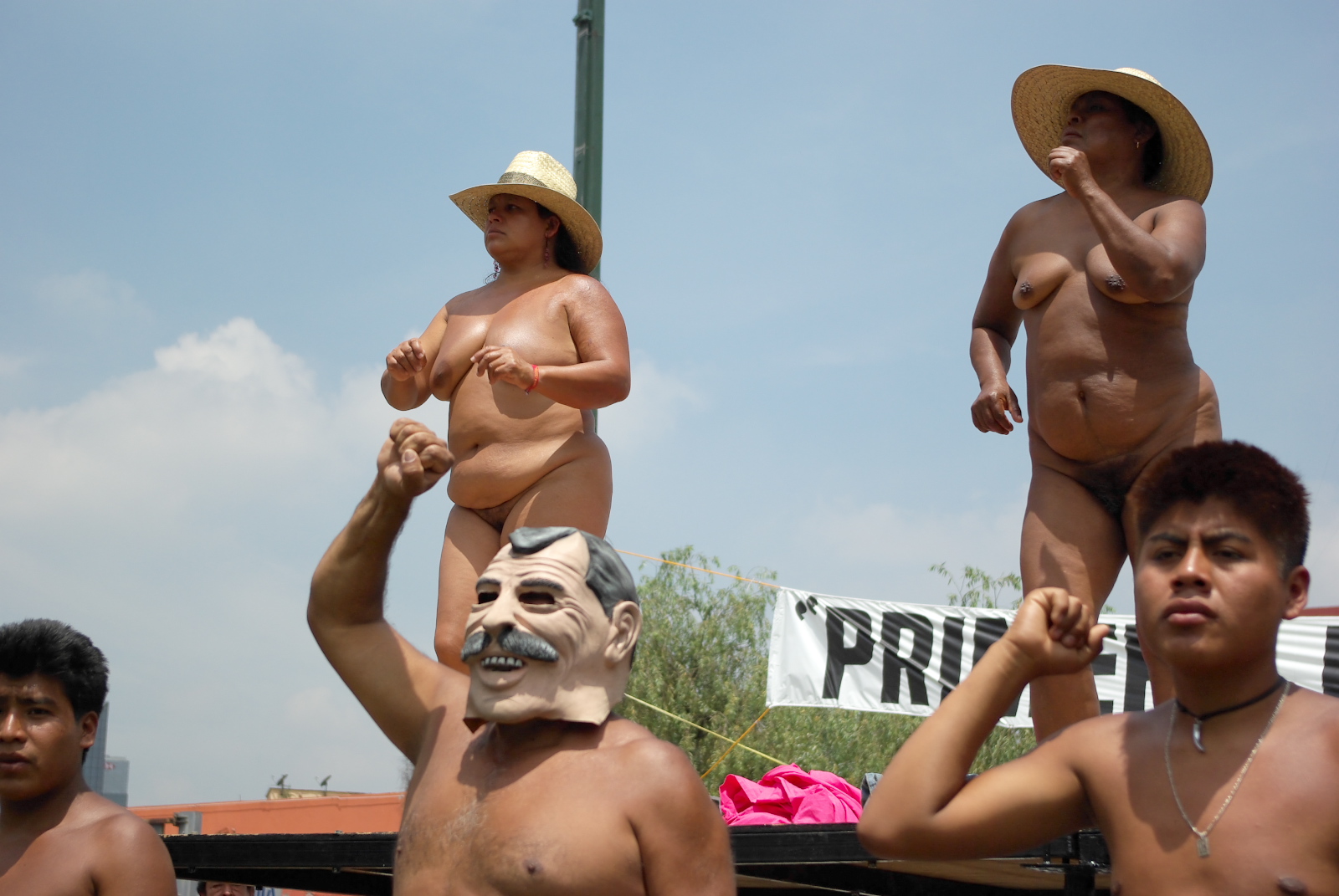 Mexico women naked — photo 9