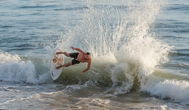 Catchin' Waves in Kelp Color Theory Trunks