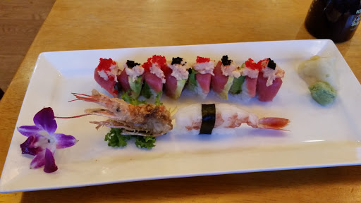 Sushi Restaurant «MoMo Sushi», reviews and photos, 17 Turnpike Square, Milford, CT 06460, USA