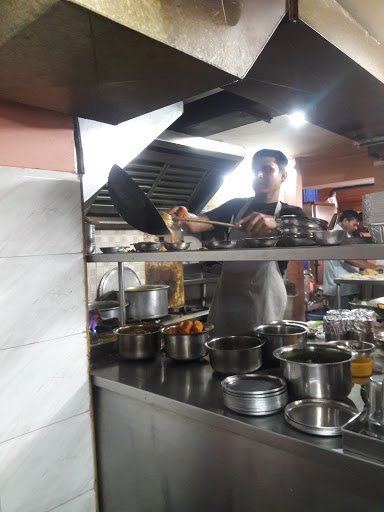 Mini Punjabi Dhaba, 10/4, Kathriguppa Main Rd, Hanumanthnagar, Banashankari Stage I, Banashankari, Bengaluru, Karnataka 560019, India, Punjabi_Restaurant, state KA